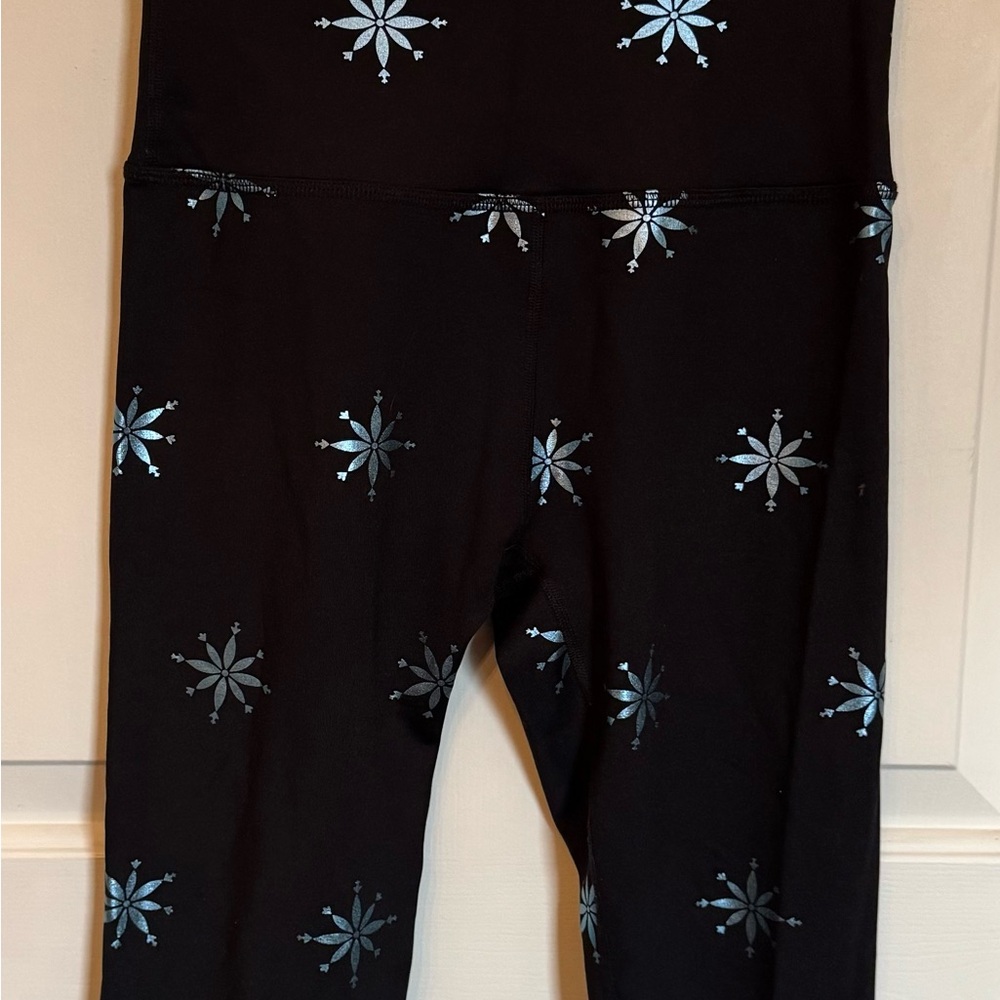 Beyond Yoga Snowflake Leggings Powershine Women’s S